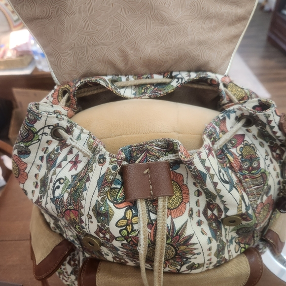 Sakroots Owl Floral Patterned Backpack with Earthy Tones And Owl Bag Charm - Picture 7 of 10